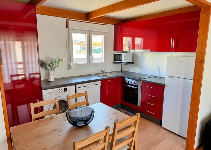 Acolhedora Casa De Ferias T2 Com Espaco Exterior Nyaraló *