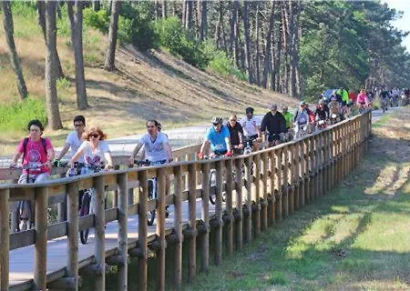 Acolhedora Casa De Ferias T2 Com Espaco Exterior Feriehus *