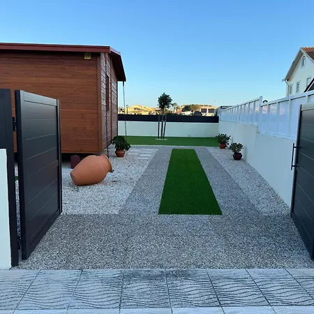 Acolhedora Casa De T2 Com Espaço Exterior Сasa de vacaciones *