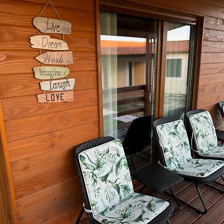 Acolhedora Casa De T2 Com Espaço Exterior Сasa de vacaciones