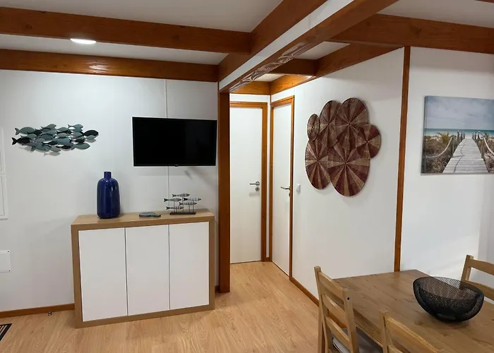 Acolhedora Casa De T2 Com Espaço Exterior Esmoriz