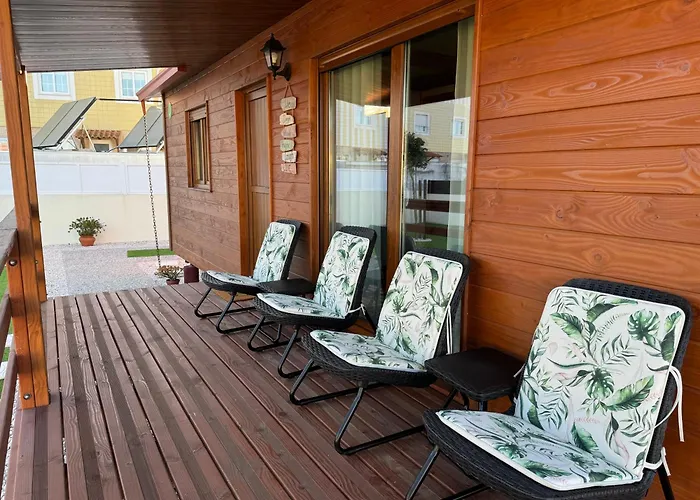 Acolhedora Casa De T2 Com Espaço Exterior *