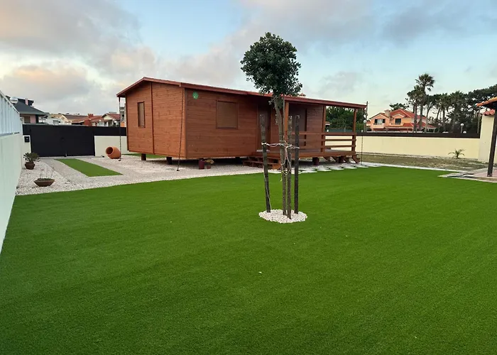 Casa de Férias Acolhedora Casa De T2 Com Espaço Exterior