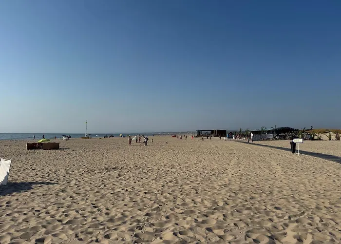 Acolhedora Casa De T2 Com Espaço Exterior Casa de Férias