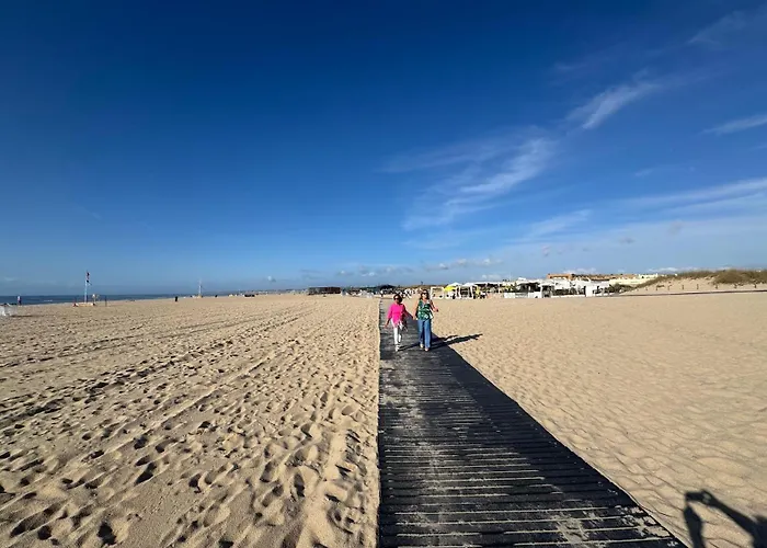 Acolhedora Casa De T2 Com Espaço Exterior Esmoriz